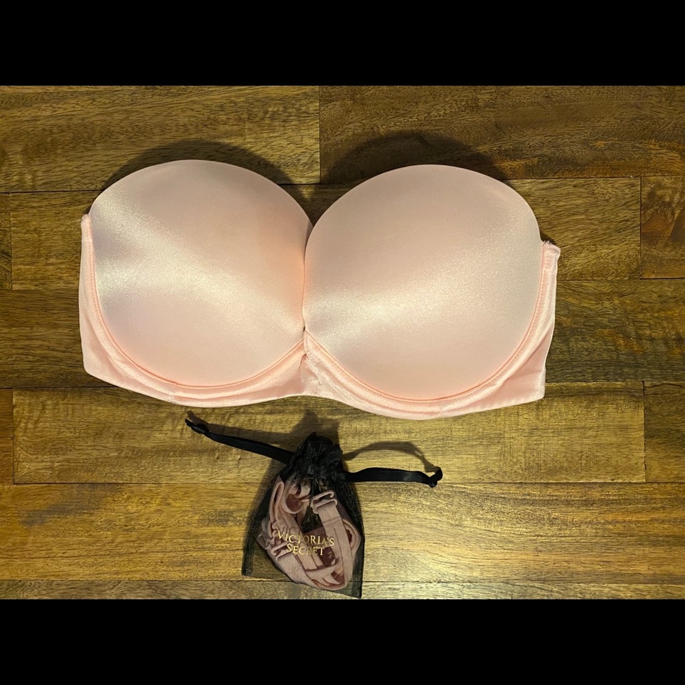 Like new Victoria’s Secret strapless push-up bra